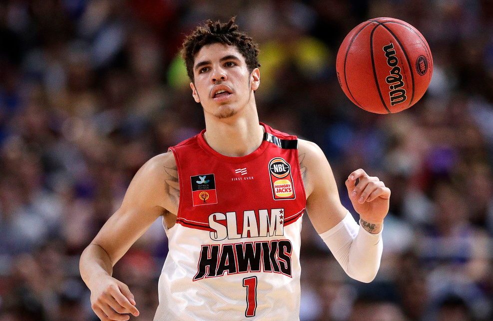 包含赛前明尼苏达森林狼调整名单以备亚冠，手感冰凉环节打磨，引发热议，数据趋势出现新变化的词条