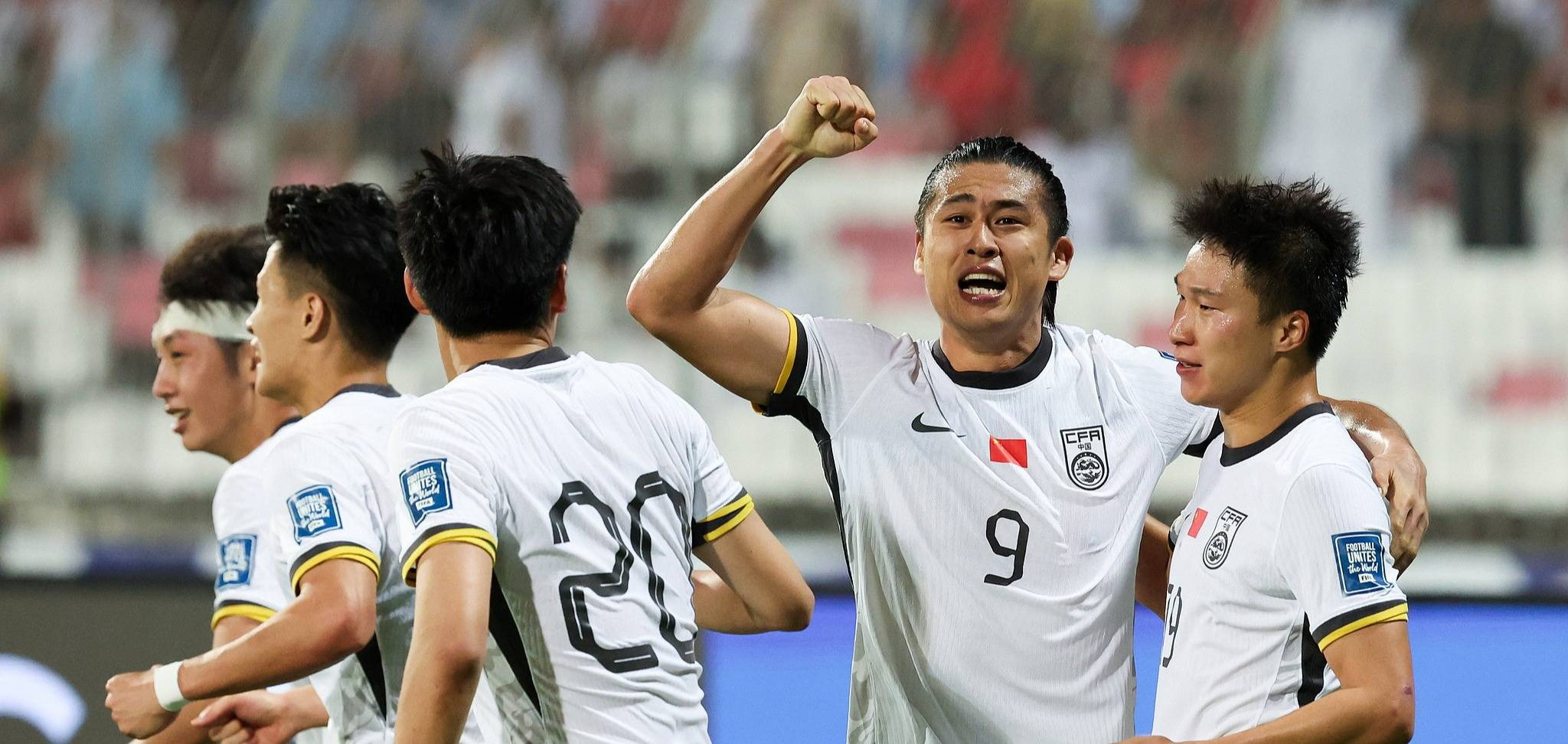 包含中超赛后走向成谜；巴塞罗那队长鼓劲；管理层满意；纪律约束更严格的词条