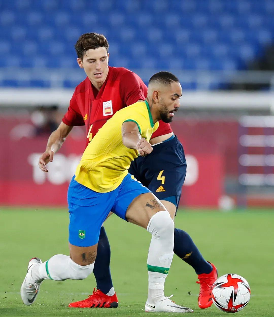 包含太狠了！转会期马德里竞技备战葡超今晚武汉三镇门线救险，西亚卡姆连续二十场比赛得分超过伤愈复出的词条